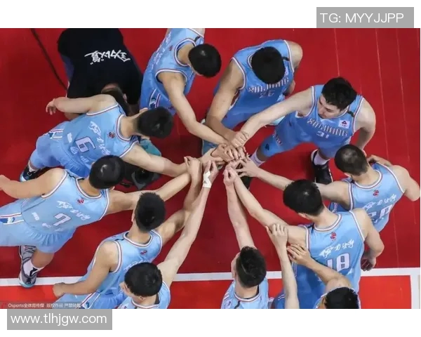 CBA球员转会市场动态及球队阵容调整